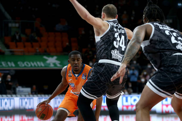 向了这一点 向了这一点